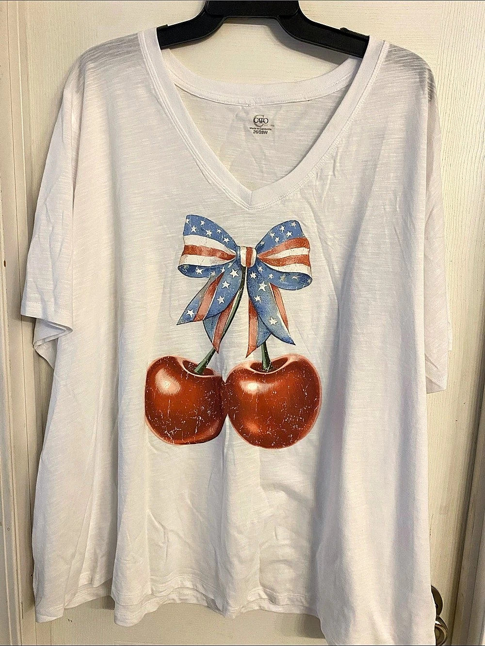 Cato Women's Cherry Bow Graphic Tee Size 26/28